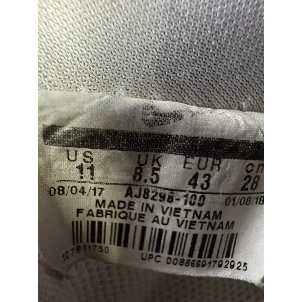 Size 11 - Nike Air Force 1 LNY W